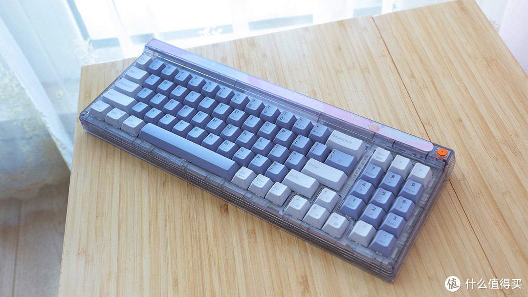 新贵GM780三模机械键盘评测：颜值拉满，配置拉满