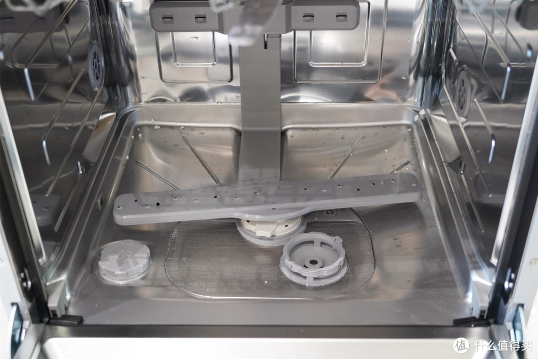 三翼三层洗+渣水强排无残水+高能气泡洗——方太新款V6 13套嵌入式洗碗机性能实测