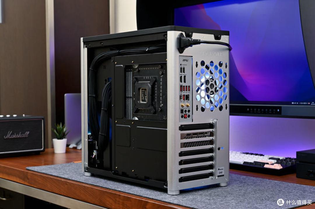 紧凑型atx中塔——12600k 微星z690刀锋钛 乔思伯d40机箱装机