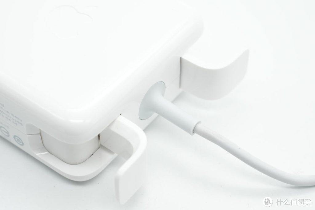 拆解报告：Apple苹果45W MagSafe 2充电器A1436