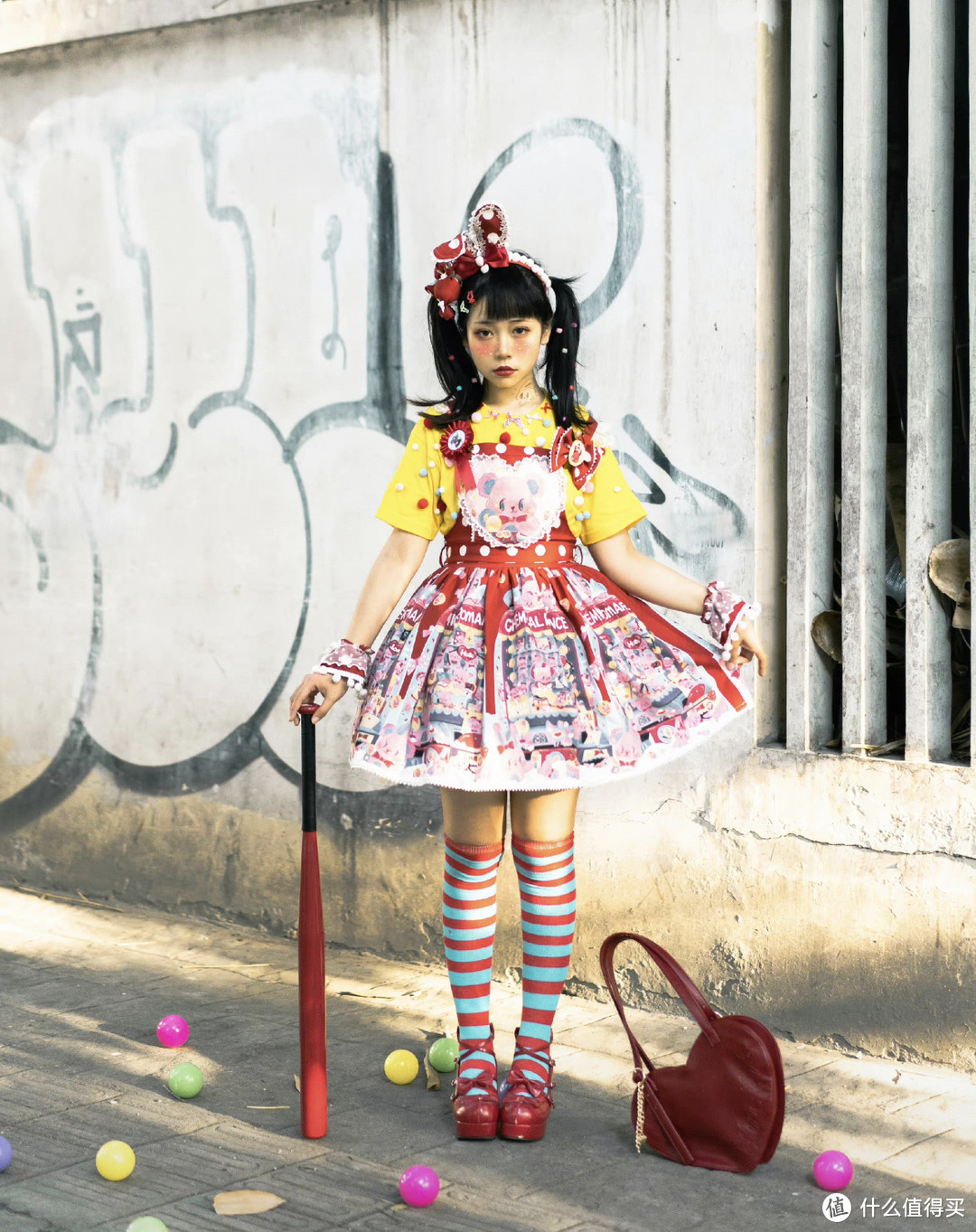 张扬又浮夸的呲甜lolita是亚文化的一种吗？