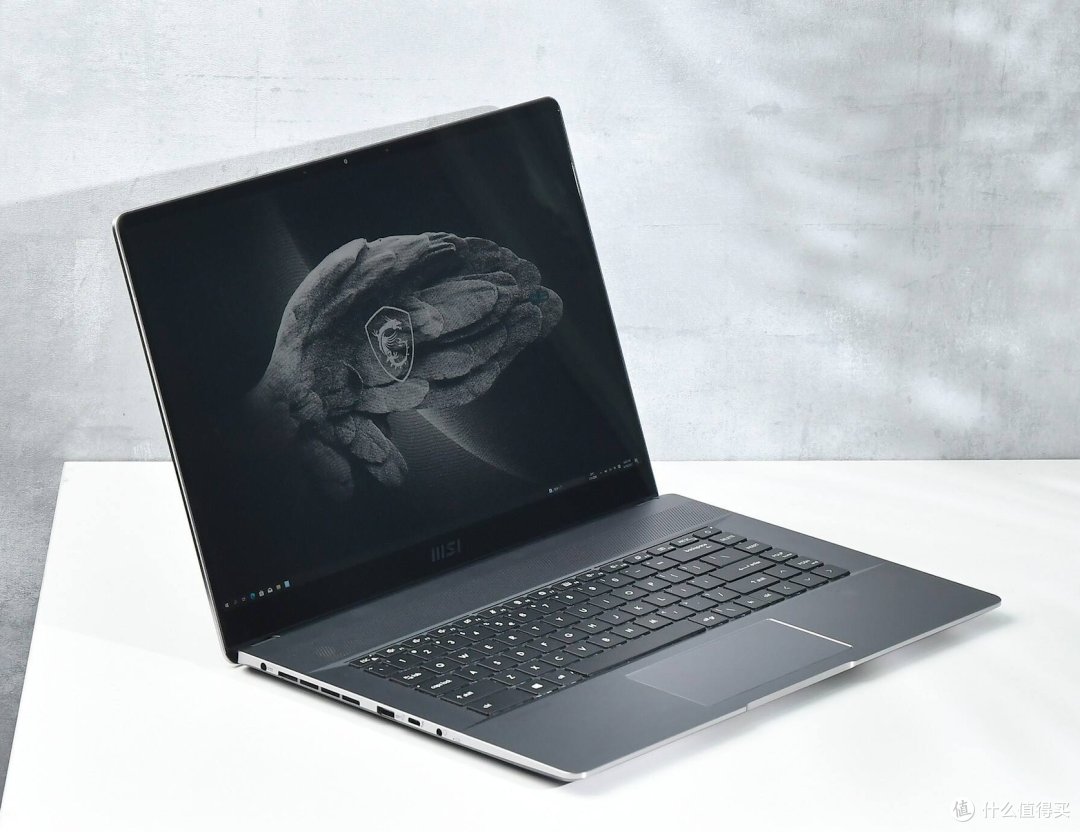 微软surface pro 8 i7 16g 256g 二合一平板笔记本电脑