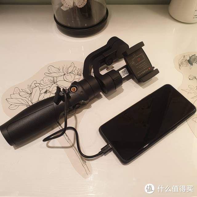 浩瀚M5手机稳定器，给你“大师级运镜”拍摄体验