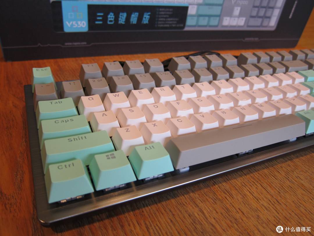 夏天的浪漫雷柏v530椰林莫吉托防水机械键盘体验