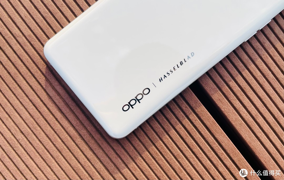 主流手机中的“自成一脉”！深究OPPO Find X5 Pro探寻了怎样的高端旗舰之路？