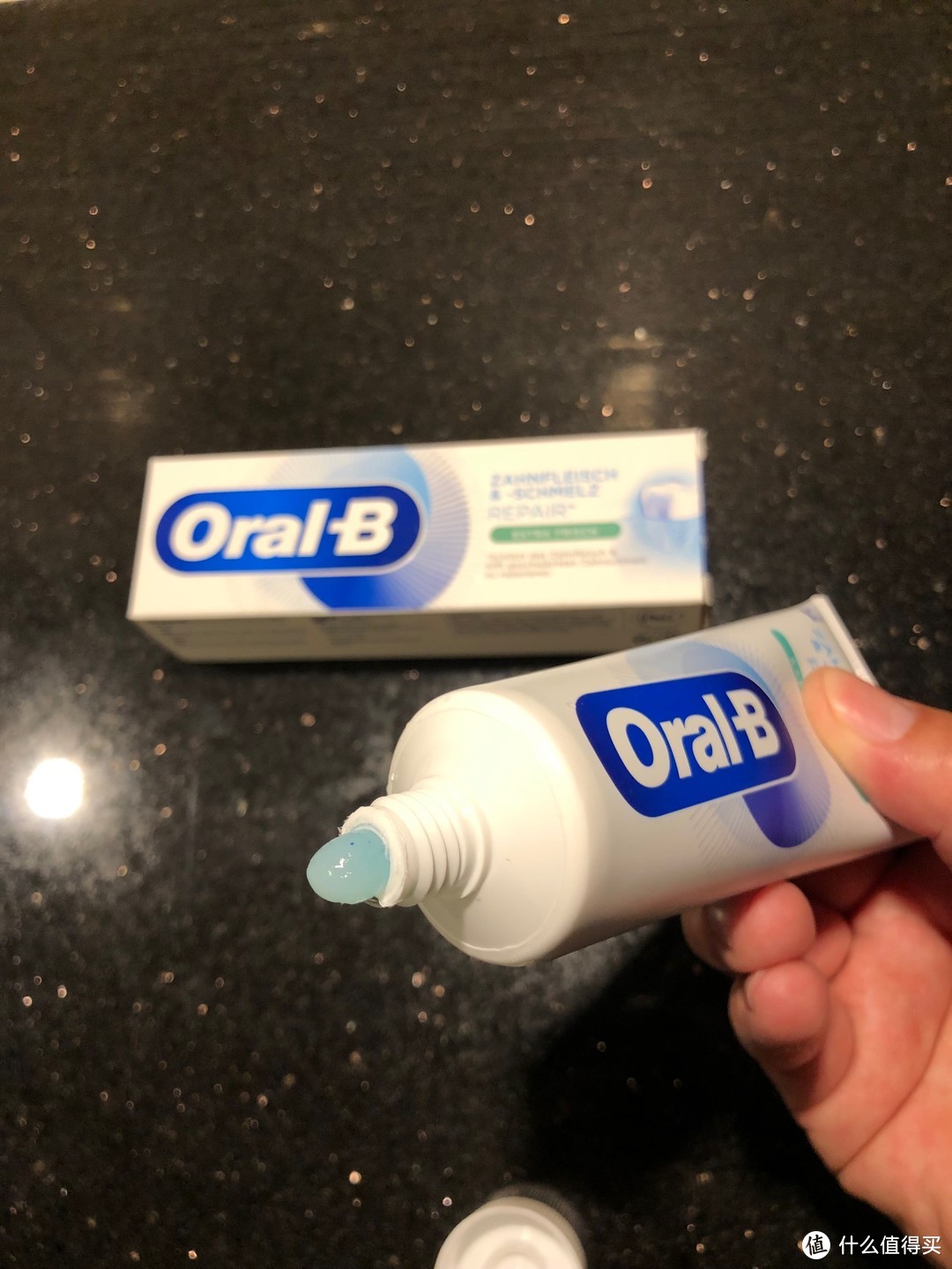 欧乐-B牙龈专护牙膏