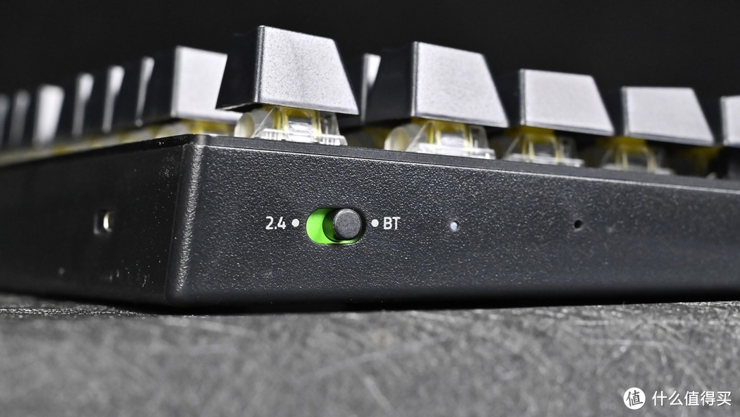 1.2mm触发键程 雷蛇黑寡妇蜘蛛V3无线版键盘使用体验