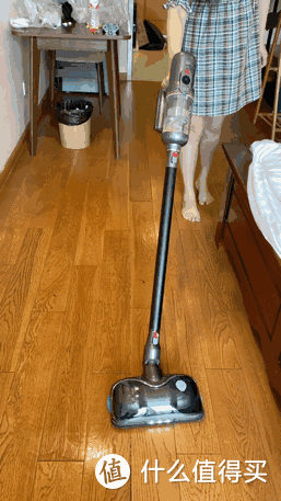 更专业的吸尘器品牌，小狗T12PLus Rinse擦地吸尘器使用测评