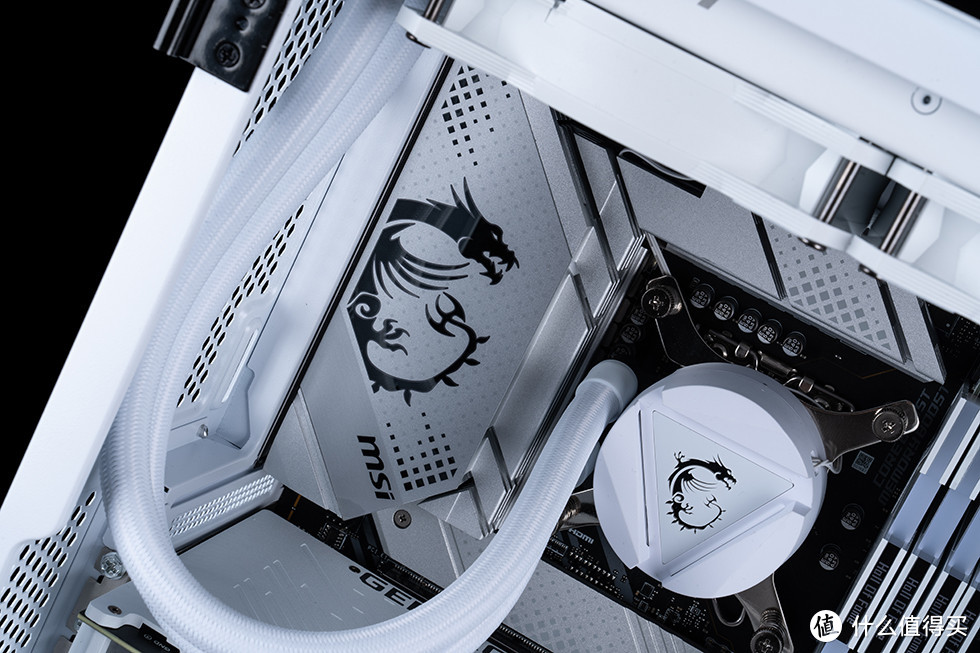 永夜冰龙 —— 微星白色全家桶装机展示