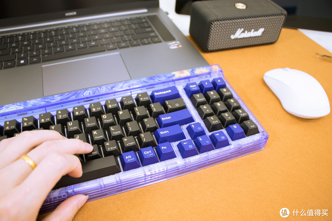 键盘上的画布，新贵GM780三模机械键盘，诠释什么叫作键盘美