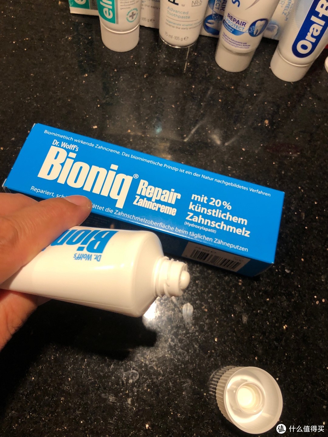 Bioniq修复牙釉质牙膏