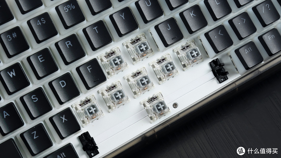 Darmoshark K7 Pro 星空布丁版机械键盘评测：灯效更璀璨