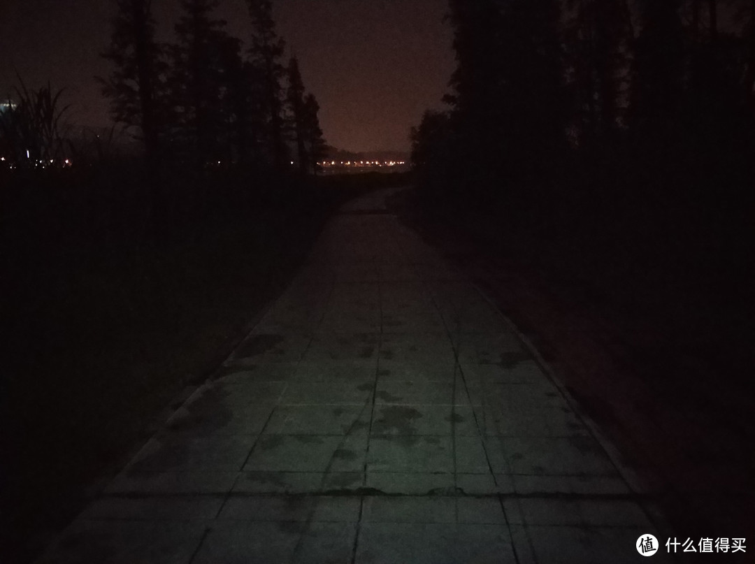 可应急充电的夜骑好伙伴，迈极炫RN3000自行车灯体验