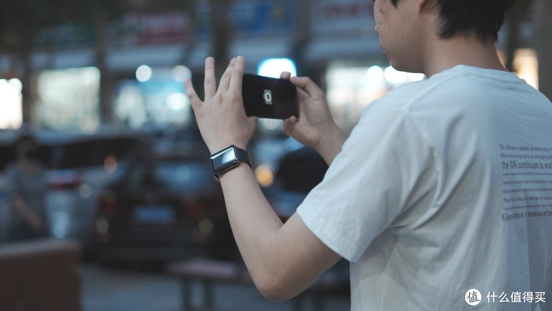 焦段独特的“口袋街拍机”——AXON40 Ultra影像漫谈