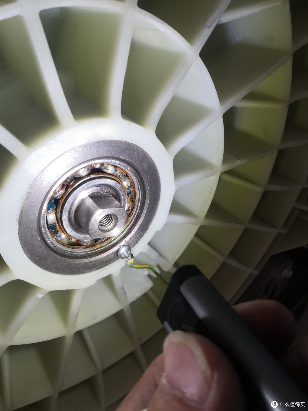 海信洗衣机不拆内筒换水封轴承