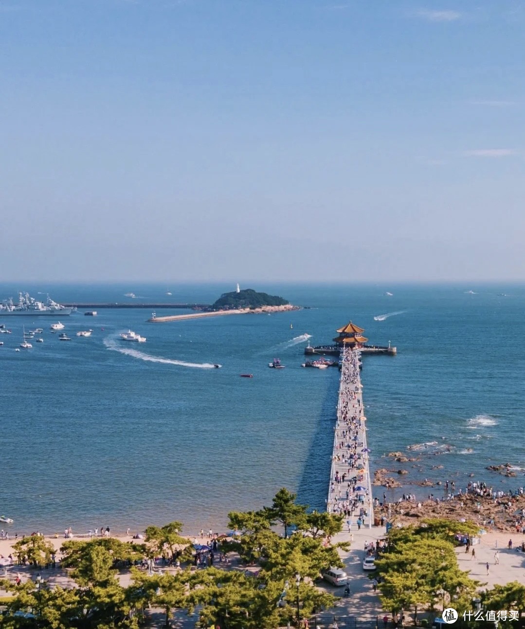 这个夏天这么热，总要去趟青岛，感受岛屿的夏天吧