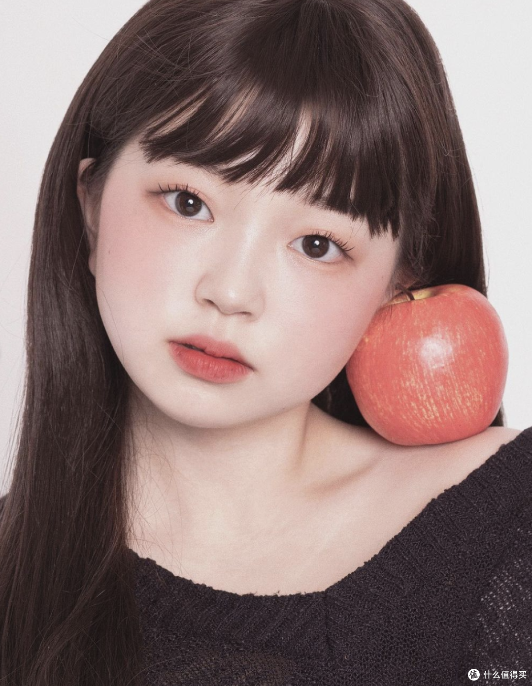 21岁女星演12岁少女竟无违和感,除了天生优势,穿衣方面也十分减龄!
