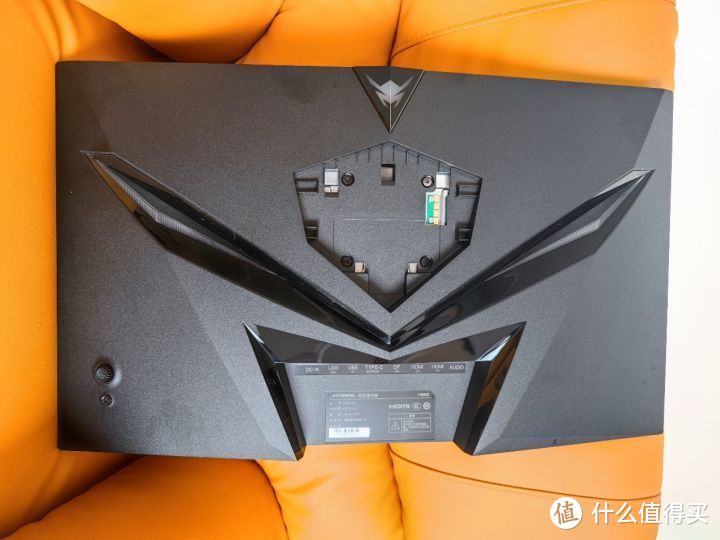 蚂蚁电竞ANT27VU显示器：4K+144Hz+450尼特加持，游戏工作两不误