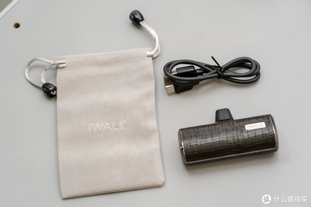 iWALK口袋宝皮革版体验：专为苹果打造的轻奢快充体验