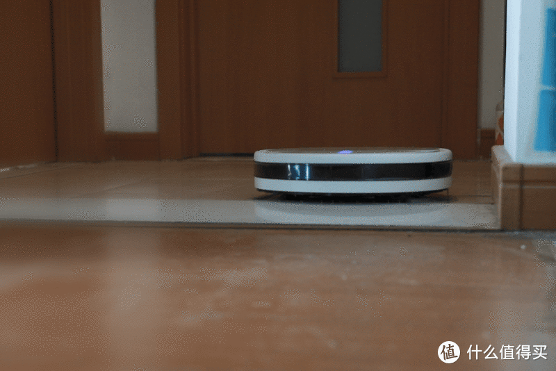 浦瑞克N8Plus宠物净毛宝体验：做一个聪明的扫地机器人
