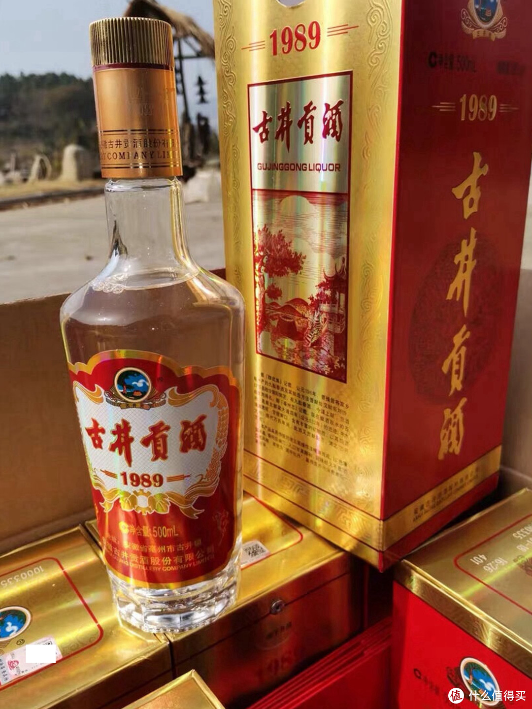 别只会喝高价酒了，现在流行喝这5款白酒，好喝不贵，全是纯酿