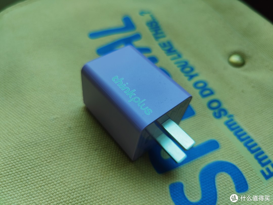 打工人的第一个GaN充电器-thinkplus GaN USB-C Nano迷你适配器 65W