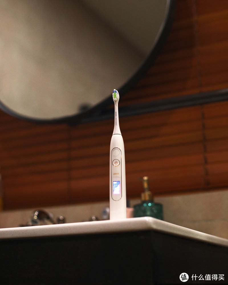 刷牙也可以卷起来，planck O1一晤未来电动牙刷使用体验