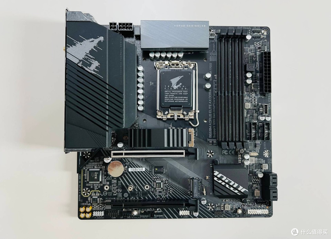 技嘉小雕b660m电竞主板开箱供电出众散热强