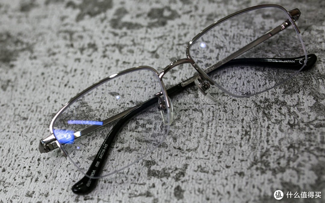 视野更宽更清晰，镜片更轻薄——蔡司泽锐焕色视界眼镜片带来的极致的光学体验