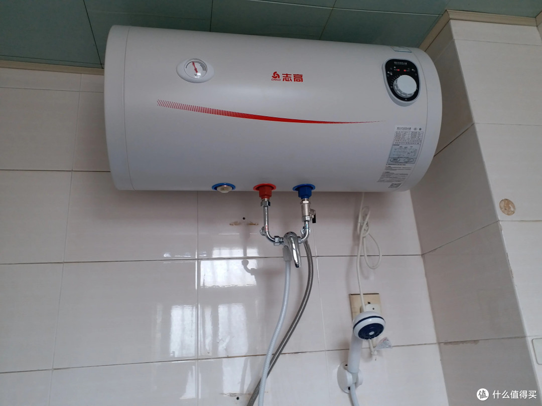 电热水器和燃气热水器哪个好？通过5个方面的对比，终于有答案了