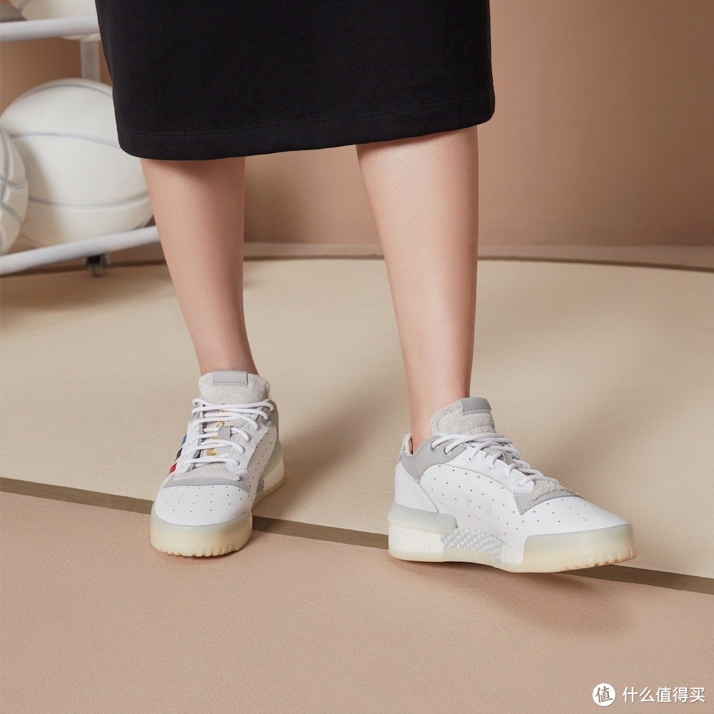 Adidas Rivalry Low复古经典板鞋300元左右的夏季出街首选