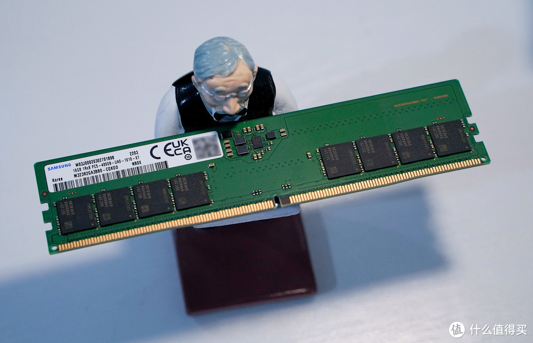 显卡与内存齐崩盘！600多就能买到三星颗粒的DDR5 4800MHz 16GB内存