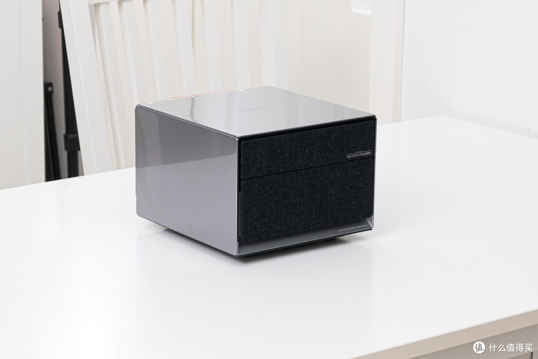 4K投影仪怎么选？灯泡还是LED，对比实测告诉你答案，优派K701-4k VS 极米 RS Pro2