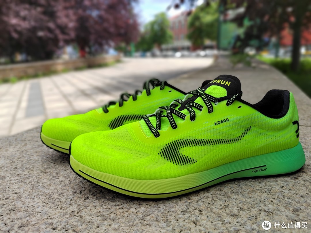 薄底竞速跑鞋也可以弹迪卡侬kiprunkd800