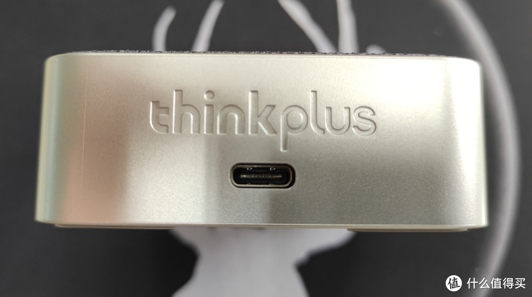 联想智能产品Thinkplus Pocket便携会议全向麦音箱使用体验