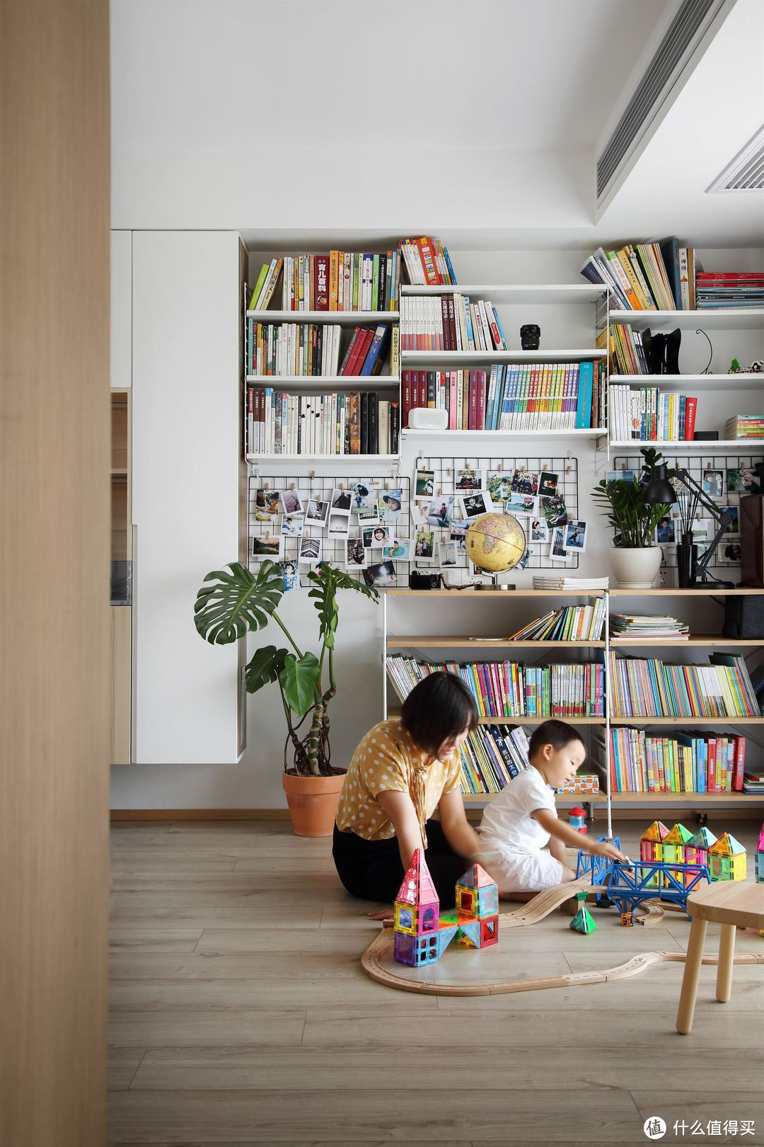 幼儿建筑师装修记：客厅环绕式布局，网友：果然专业的就是不一样