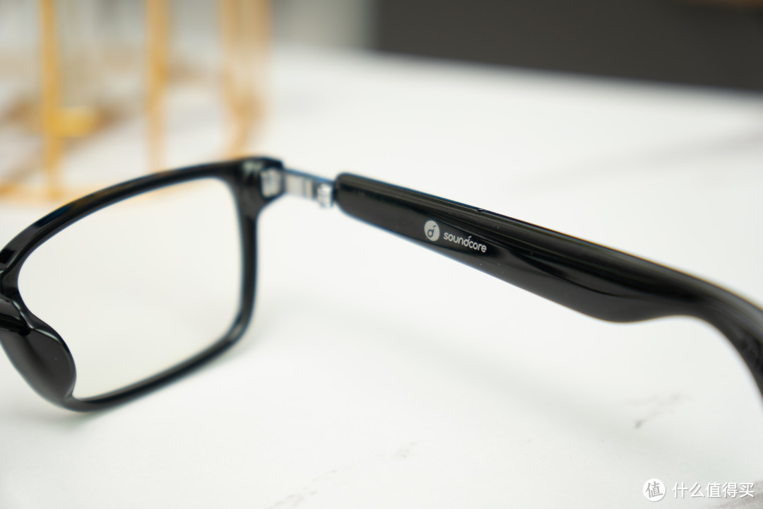眼镜耳机二合一，无感听音代表作——声阔智能眼镜