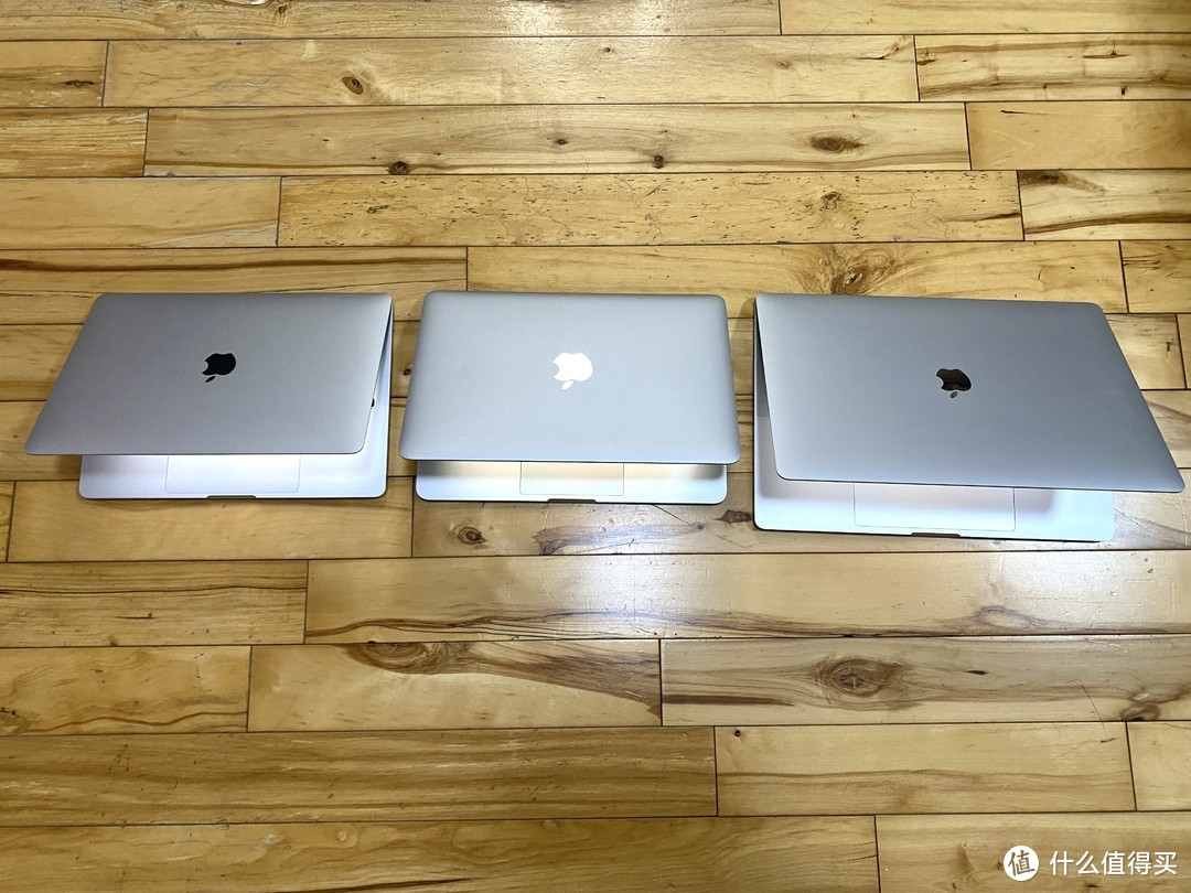 3款苹果MacBook Pro笔记本电脑横评：4K视频剪辑、8K视频播放、玩CS GO射击游戏测试