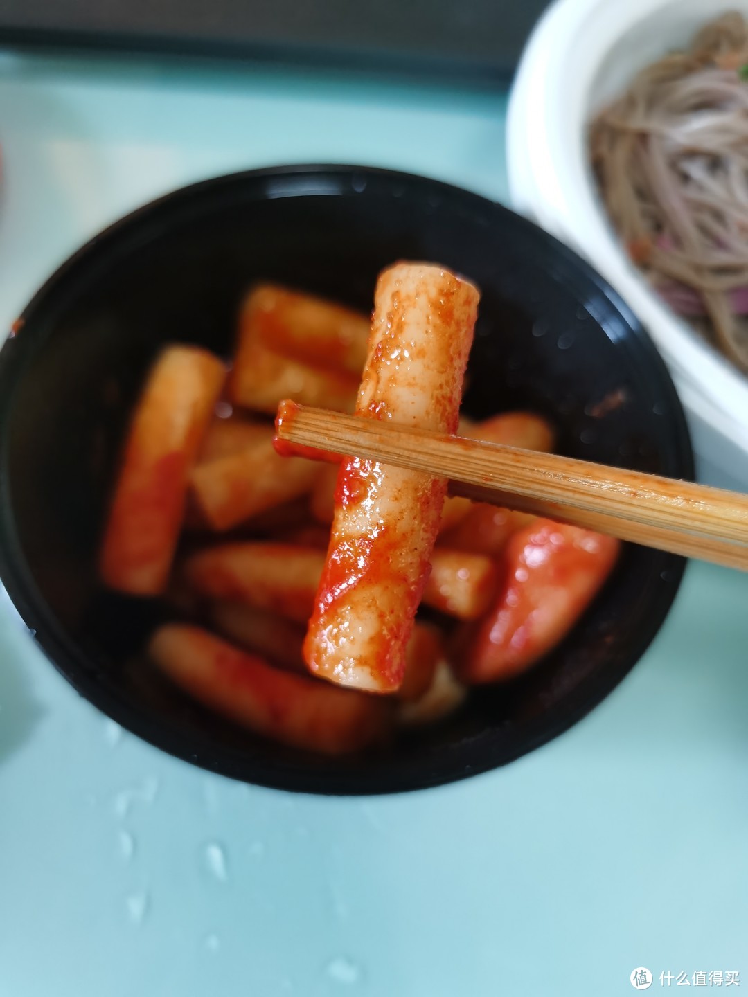 鱼饼串，炒年糕，辣鸡爪，韩式小吃应有尽有，《青爱亭》解暑冷面送到家！