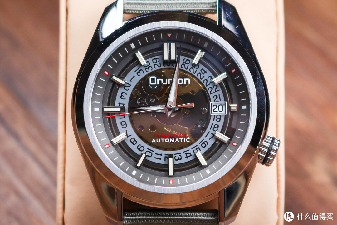 表盘玩出了花，国产Proxima OM 16 机械手表很个性