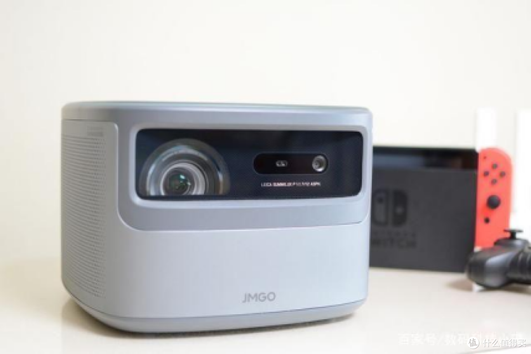 家用投影仪推荐：三款1080P投影仪对比一款4K投影仪，究竟谁更适合家用？