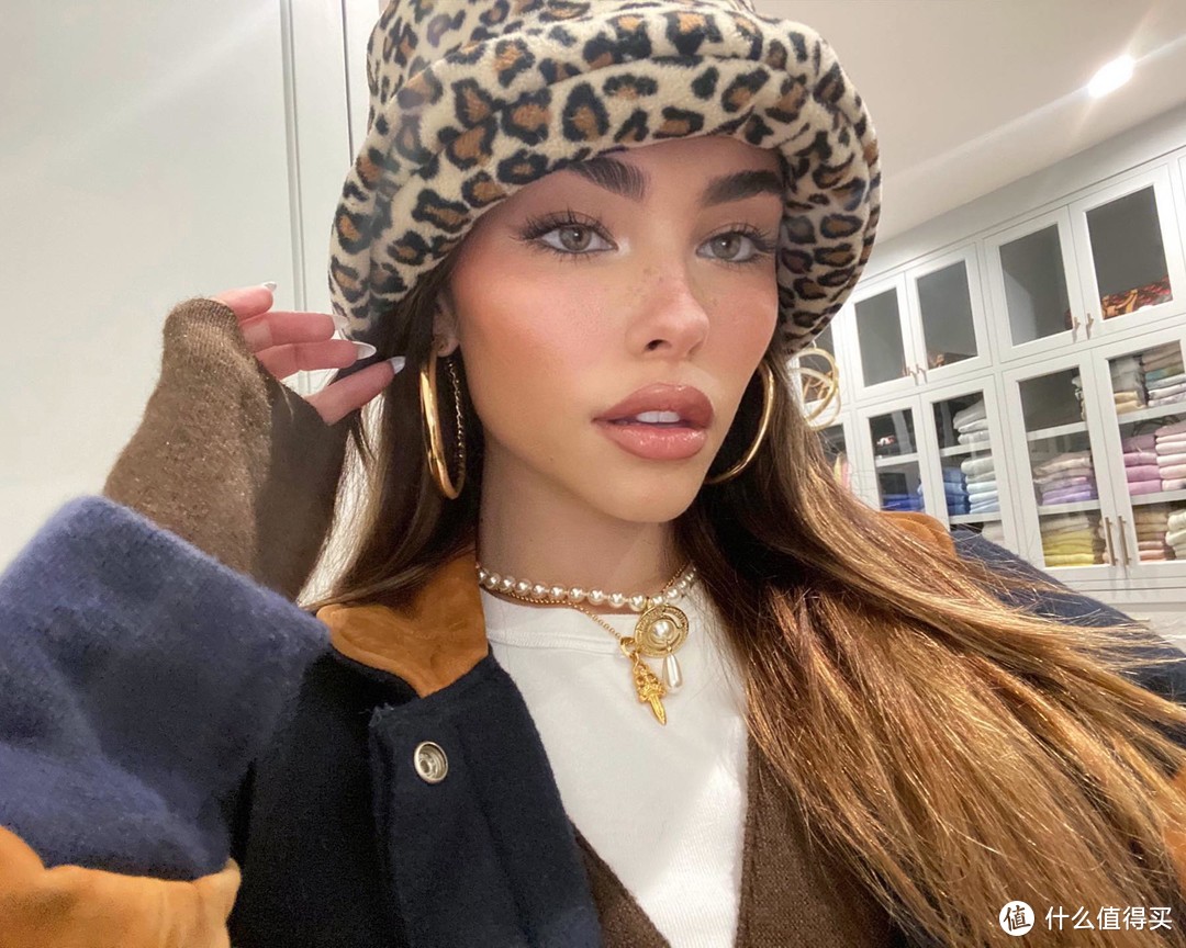 美式辣妹的代表-啤酒妹 Madison Beer，她才是女孩们的七夕穿搭模板！