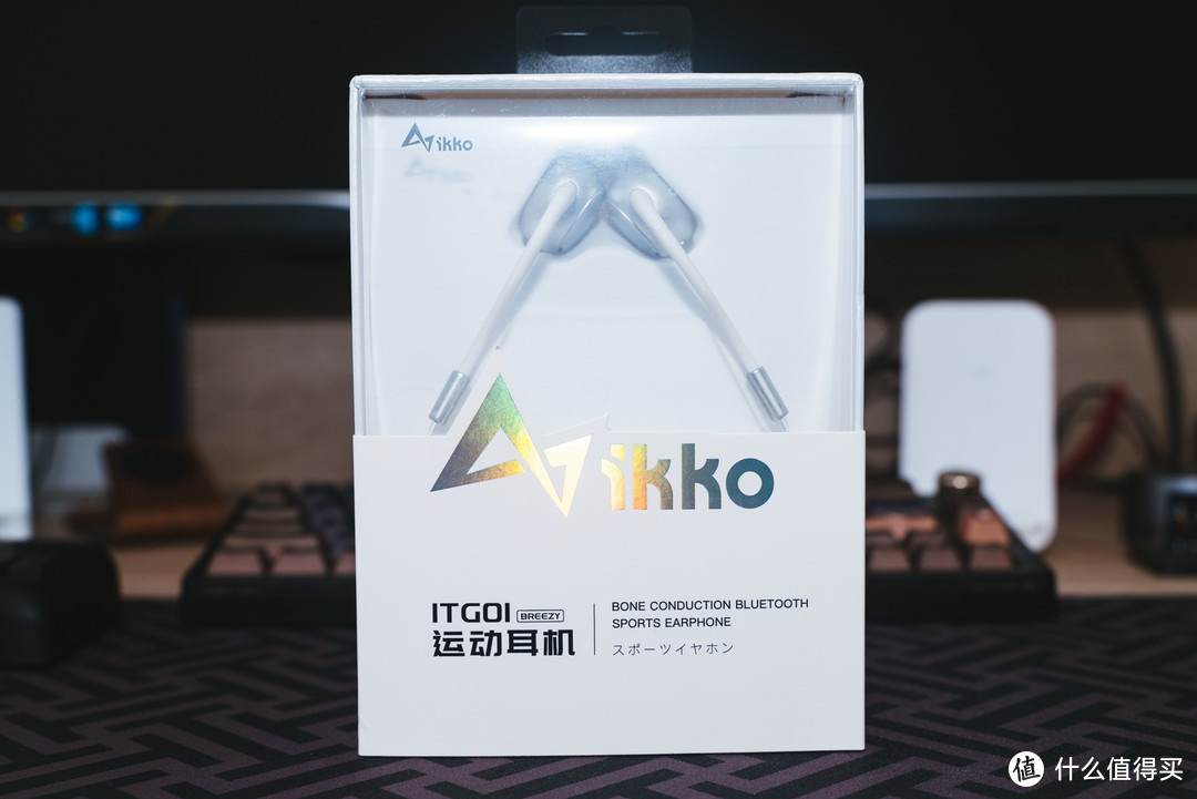 时尚和性能搭配在一起的户外运动耳机——ikko ITG01