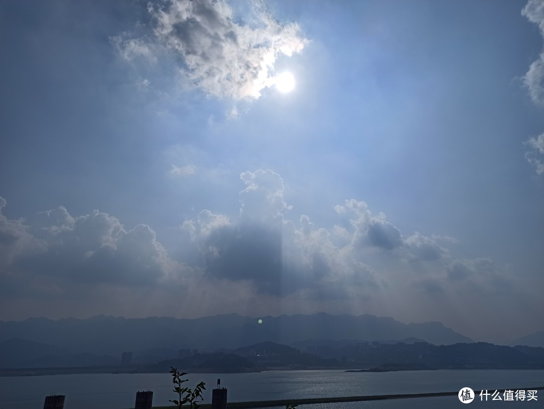 盛夏8月的旅游记，先去三峡大坝，再去三峡人家，接着转道恩施，去看大峡谷哈。