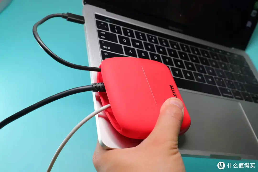 为MACBOOK量身定制的拓展坞SATECHI USB-C PRO MAX