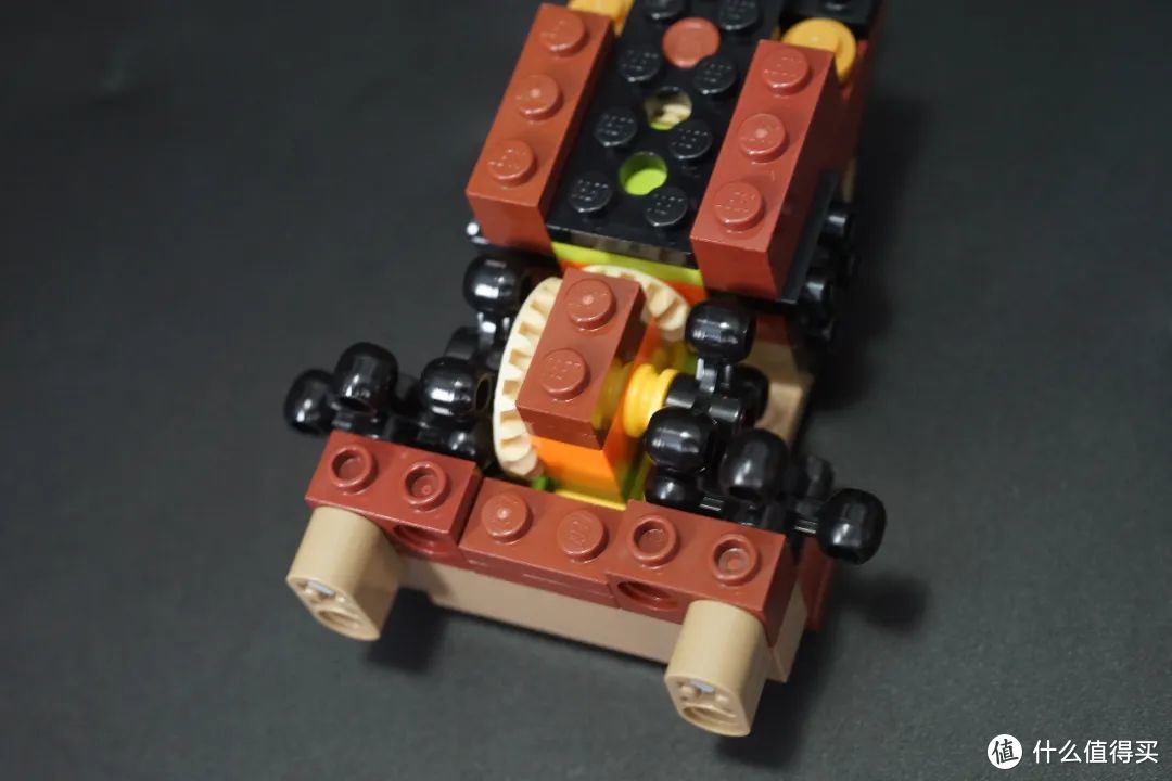 LEGO76406匈牙利树蜂龙开箱