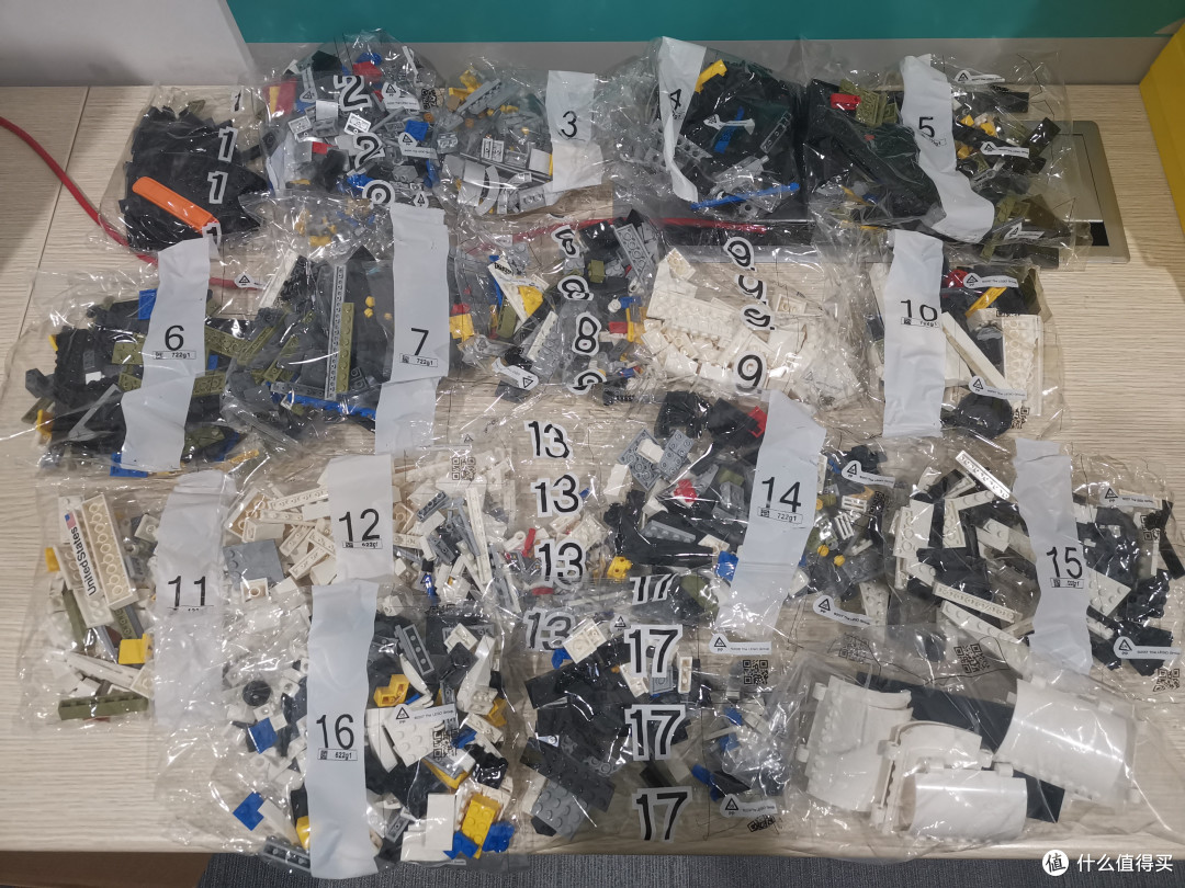 乐高creator创意系列 10283 美国航天局发现号航天飞机 开箱评测