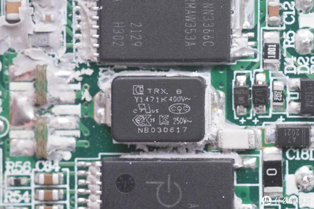 拆解报告：赛小虎35W双USB-C口快充充电器SCC035C2A
