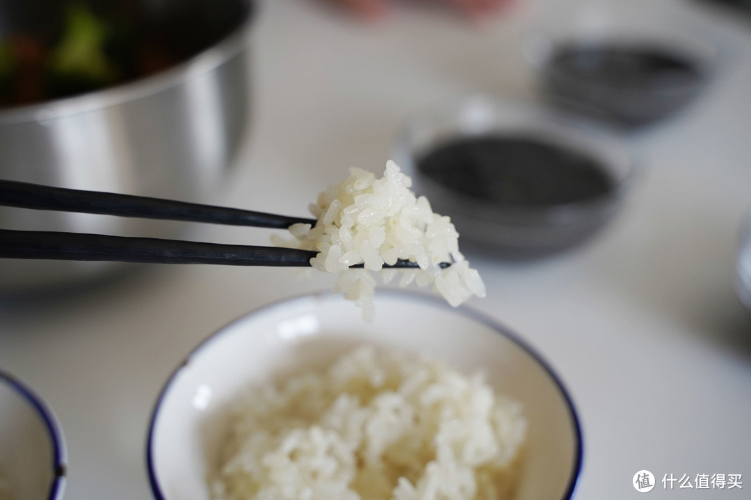 减脂期不能吃米饭？错！实测蓝宝蒸汽米汤电饭煲，一键实现低糖低热量，还能解锁多功能！