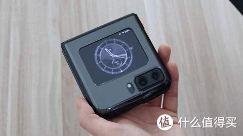 moto razr 2022评测：无缝无痕才是真正的折叠屏手机